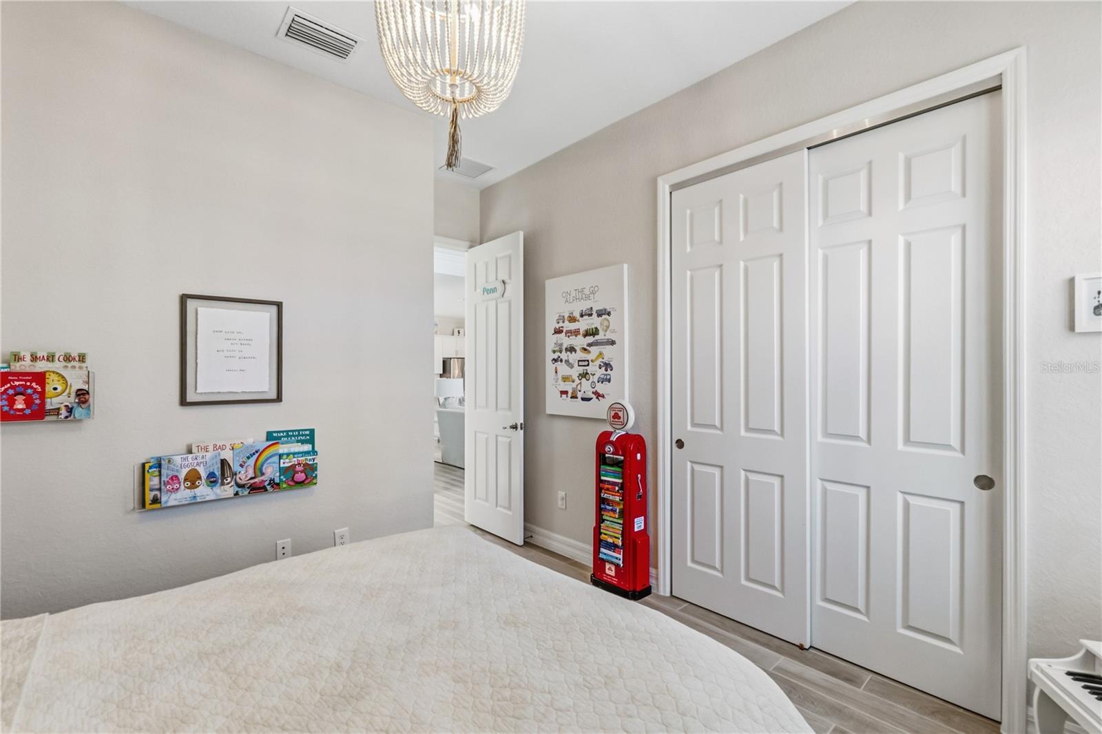 Image 36 of 93 For 7010 Whittlebury Trail