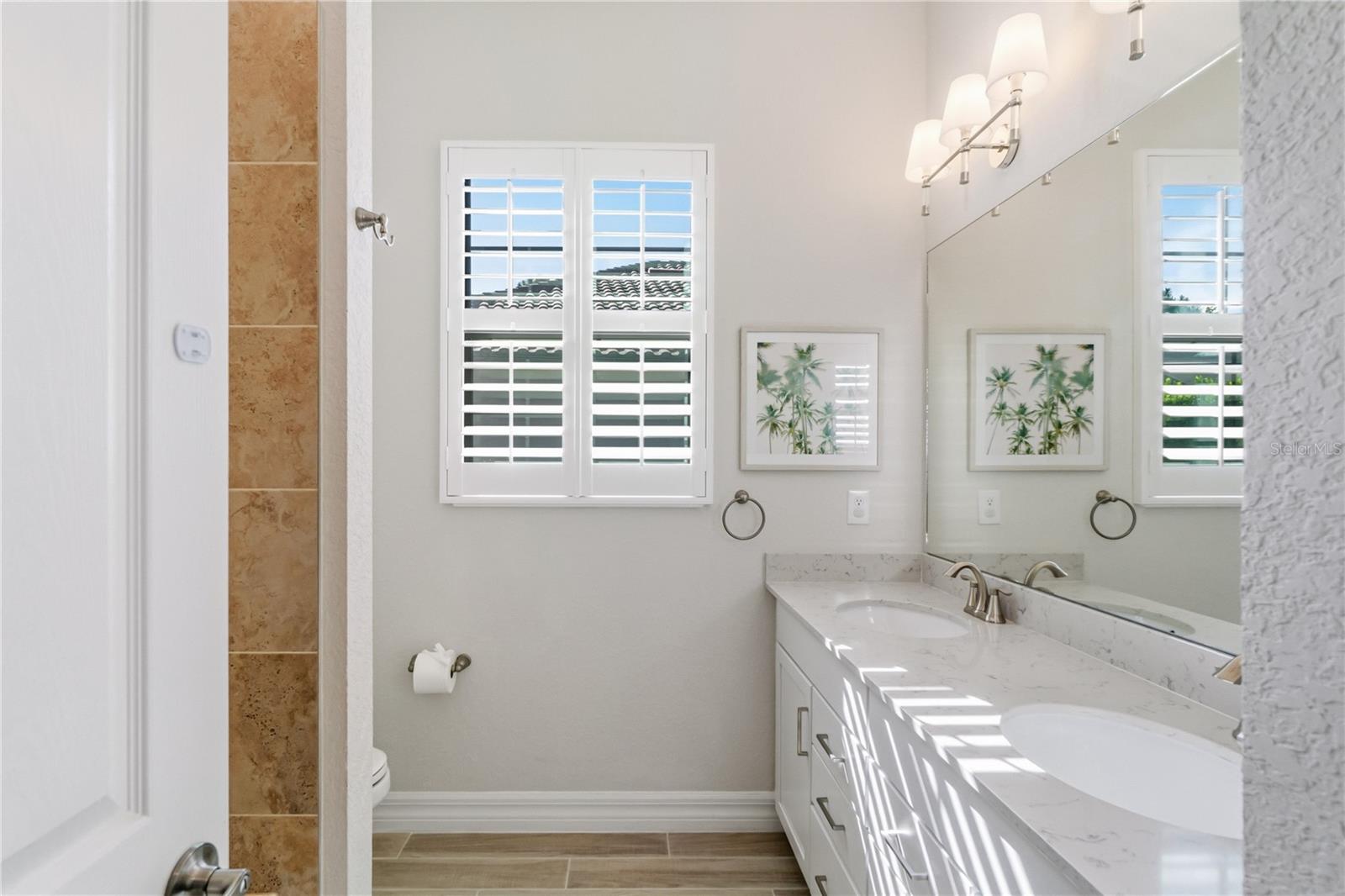 Image 37 of 93 For 7010 Whittlebury Trail