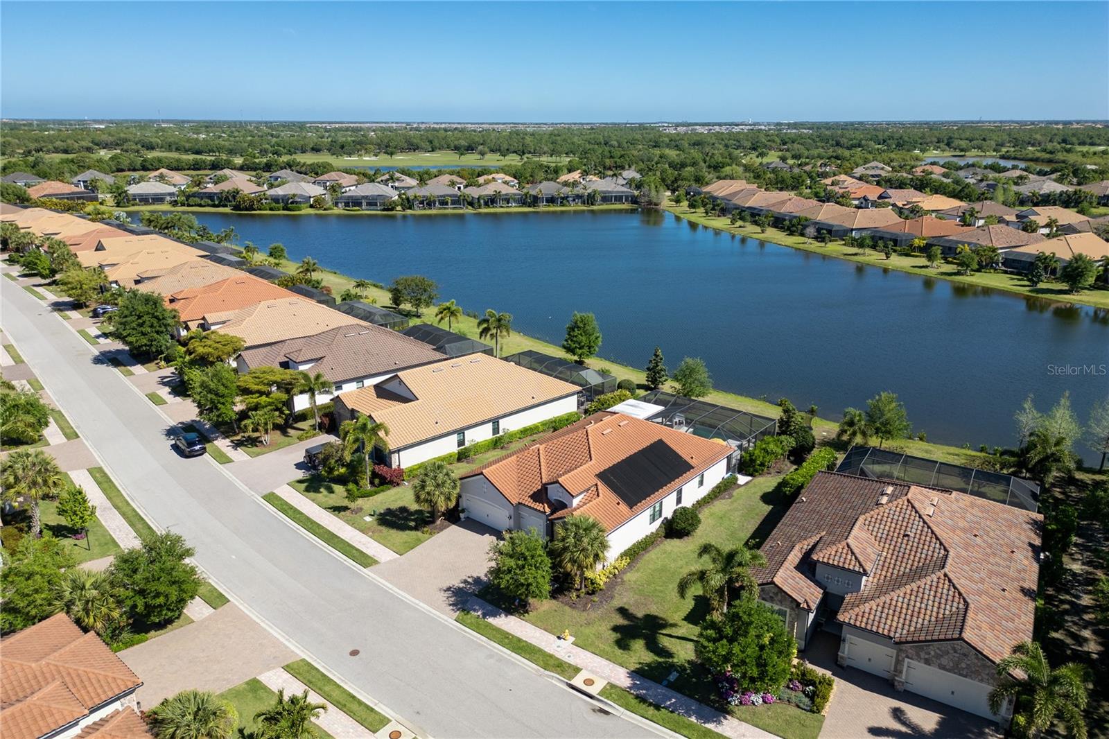 Image 66 of 93 For 7010 Whittlebury Trail