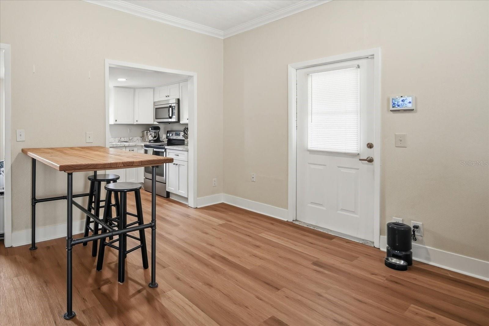 Image 11 of 24 For 708 Drew Street