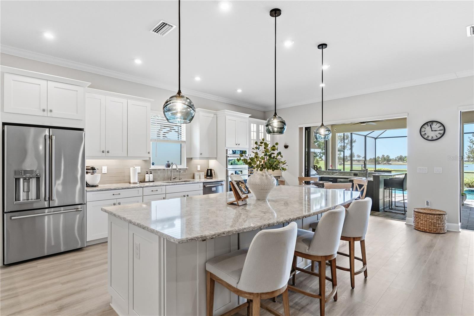 Image 14 of 100 For 3984 Santa Caterina Boulevard