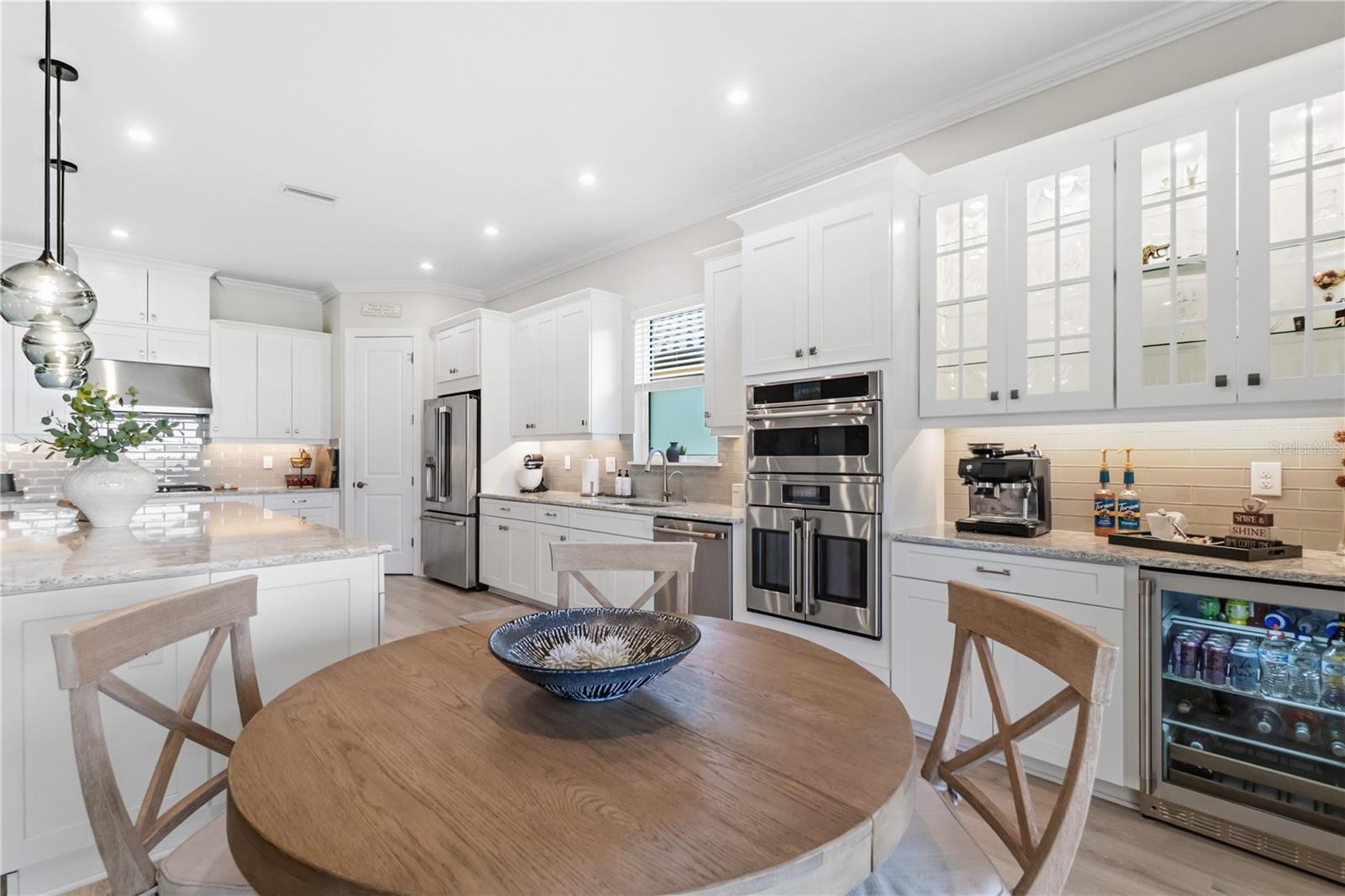 Image 18 of 100 For 3984 Santa Caterina Boulevard