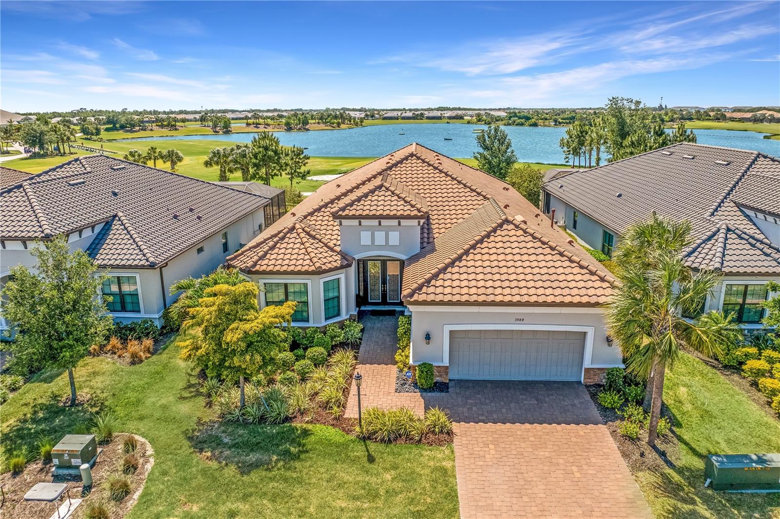 Image 3 of 100 For 3984 Santa Caterina Boulevard