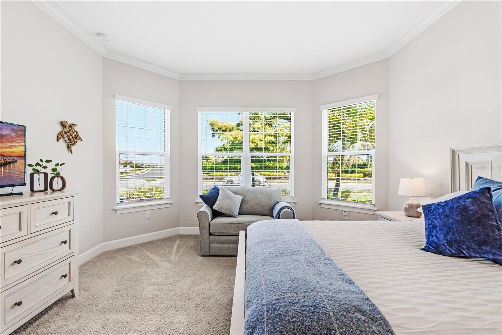 Image 33 of 100 For 3984 Santa Caterina Boulevard