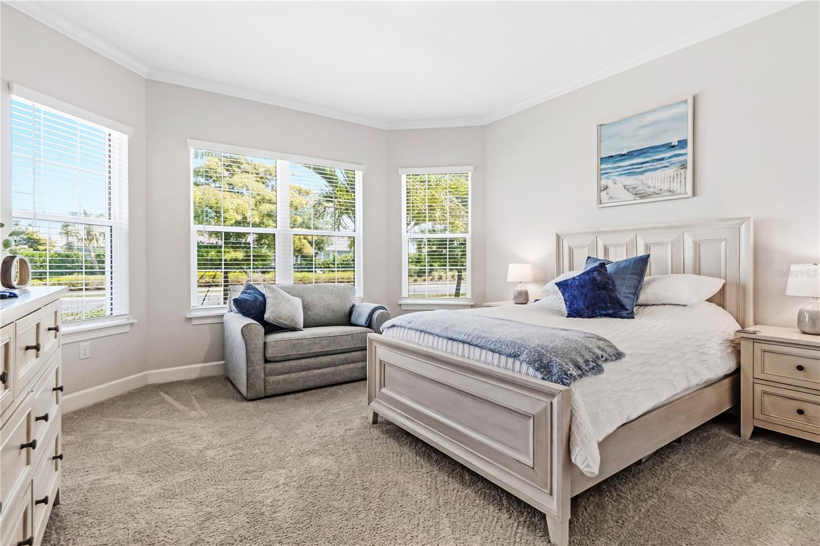 Image 34 of 100 For 3984 Santa Caterina Boulevard