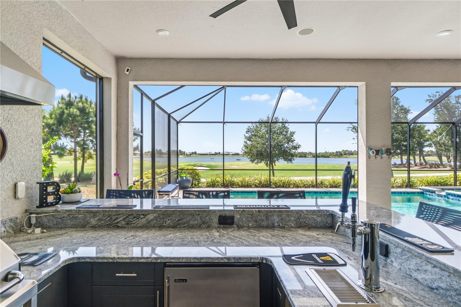 Image 54 of 100 For 3984 Santa Caterina Boulevard