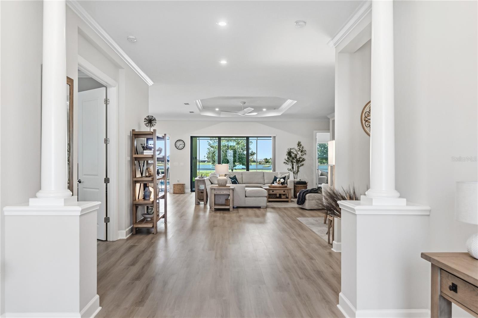 Image 9 of 100 For 3984 Santa Caterina Boulevard