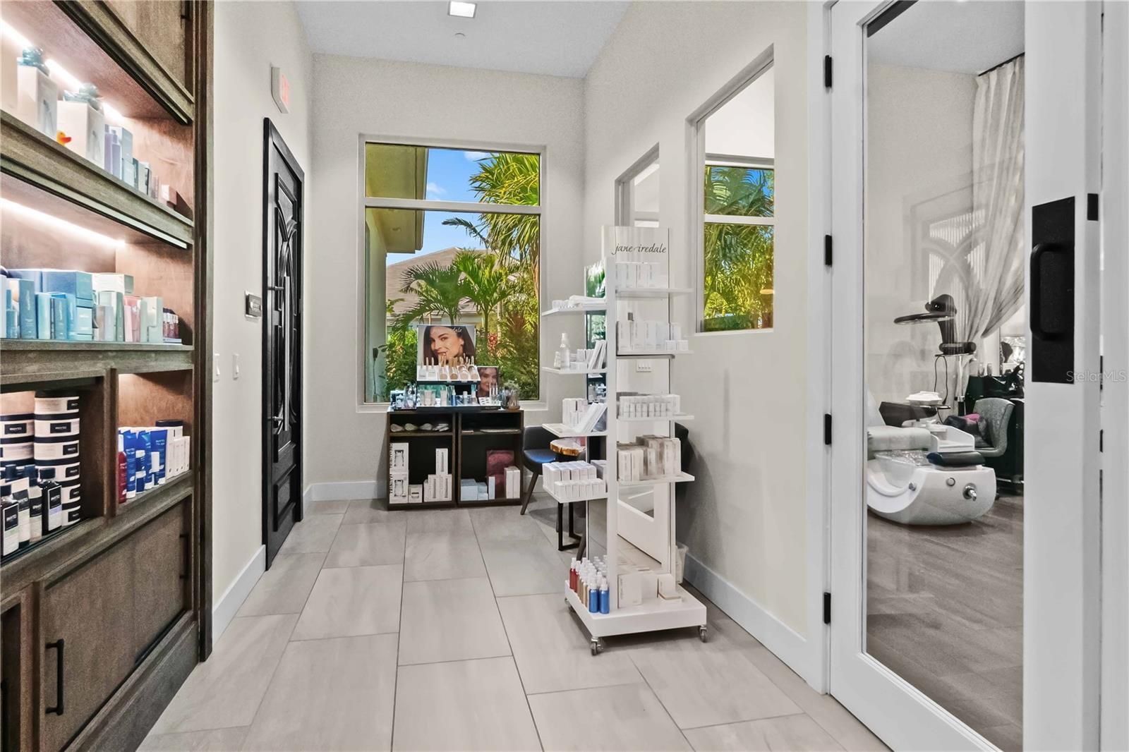 Image 90 of 100 For 3984 Santa Caterina Boulevard