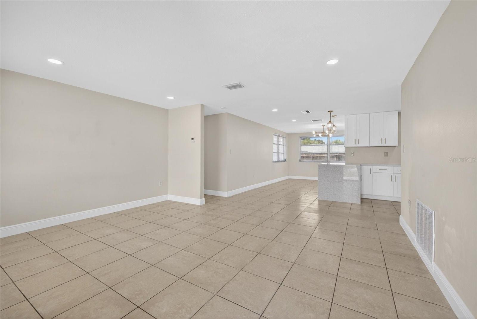 Image 11 of 39 For 7523 Briarwood Drive