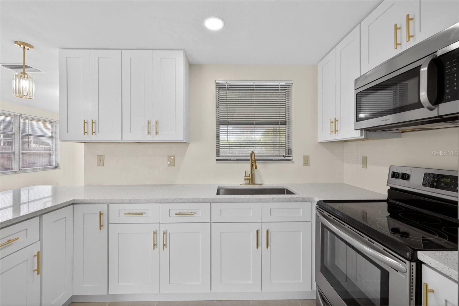 Image 16 of 39 For 7523 Briarwood Drive