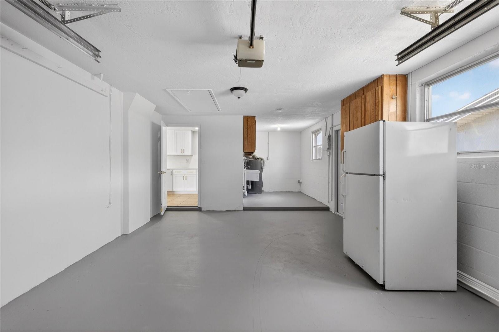 Image 33 of 39 For 7523 Briarwood Drive