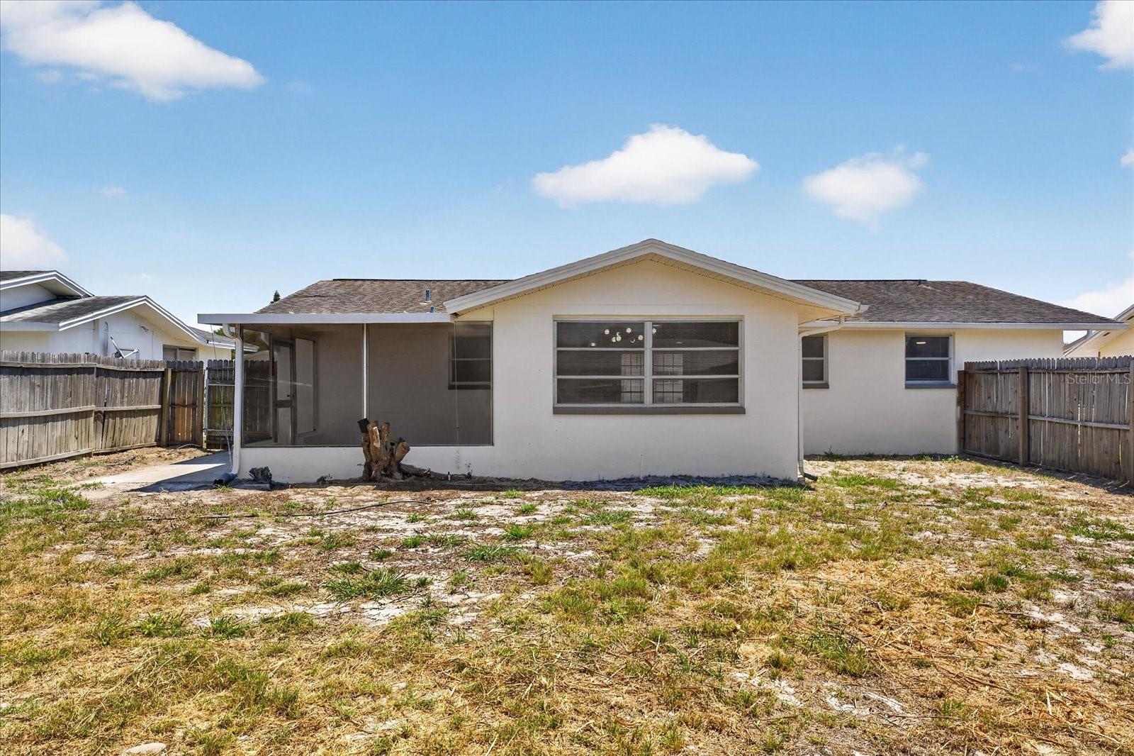 Image 36 of 39 For 7523 Briarwood Drive