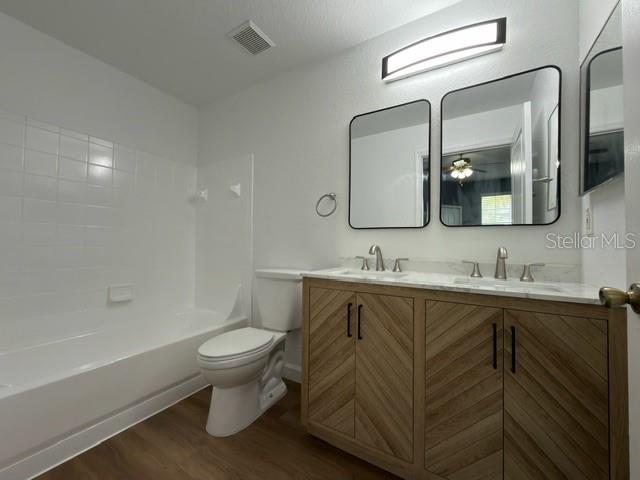 Image 15 of 17 For 17101 Carrington Park Drive 415