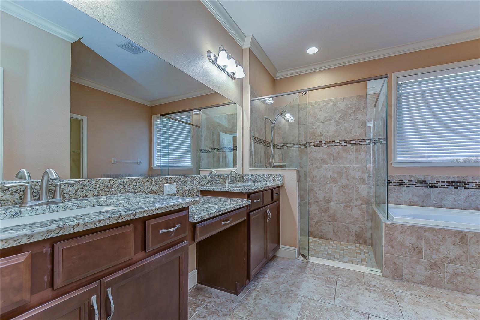 Image 20 of 34 For 19391 Long Lake Ranch Boulevard