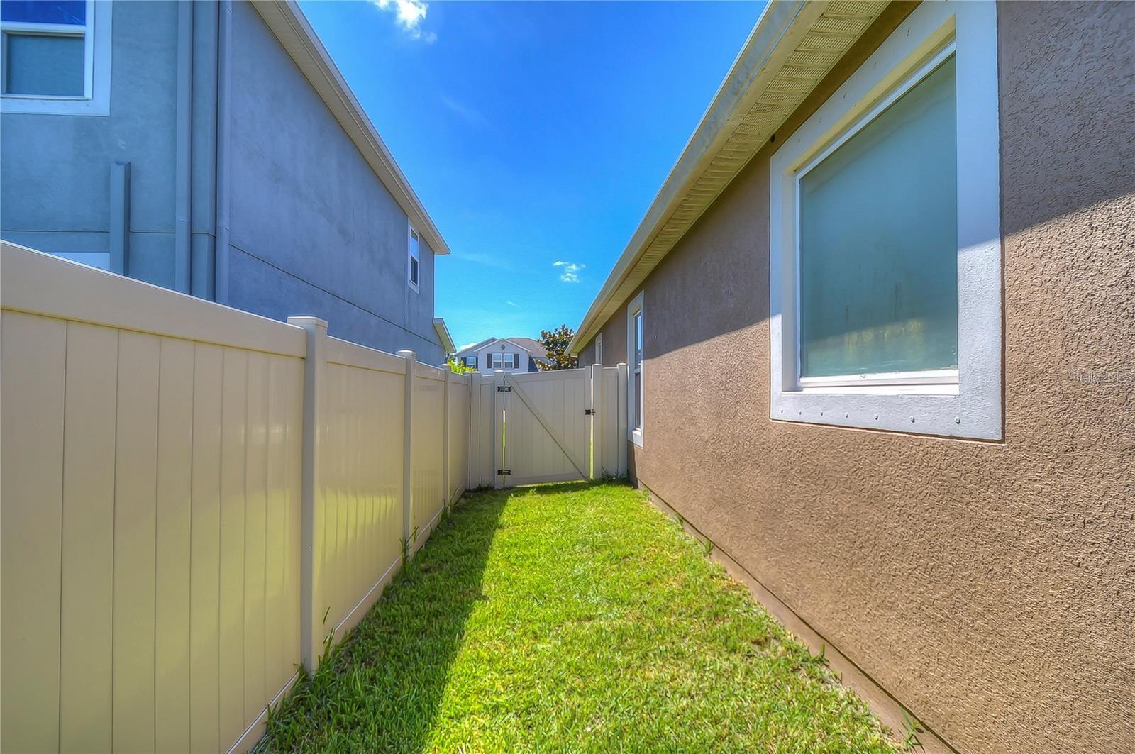 Image 27 of 34 For 19391 Long Lake Ranch Boulevard