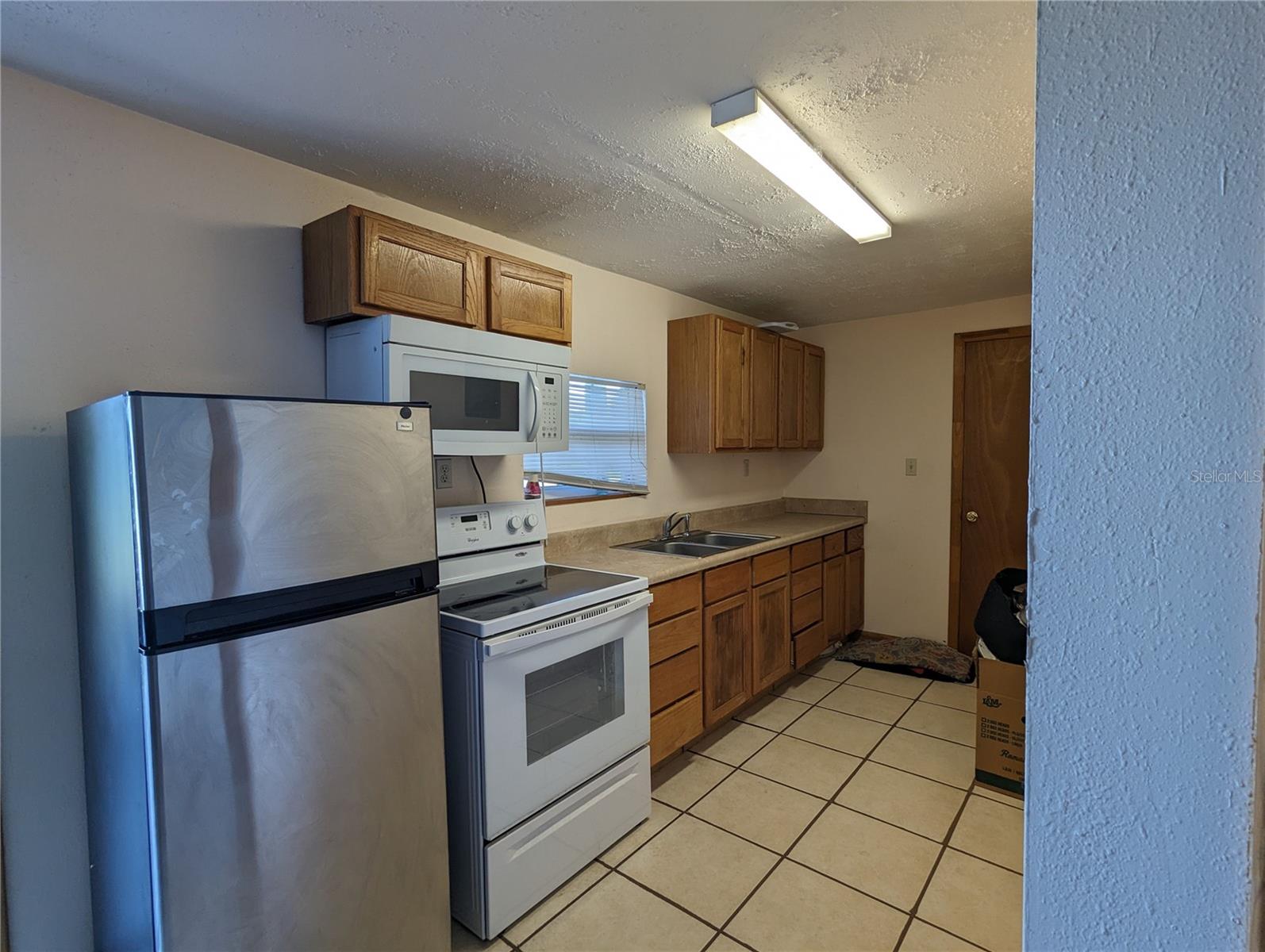 Image 5 of 10 For 16070 Carlton Lake Road