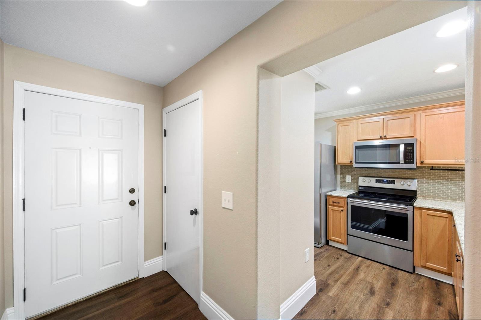 Image 15 of 55 For 6811 Dartmouth Hill Street