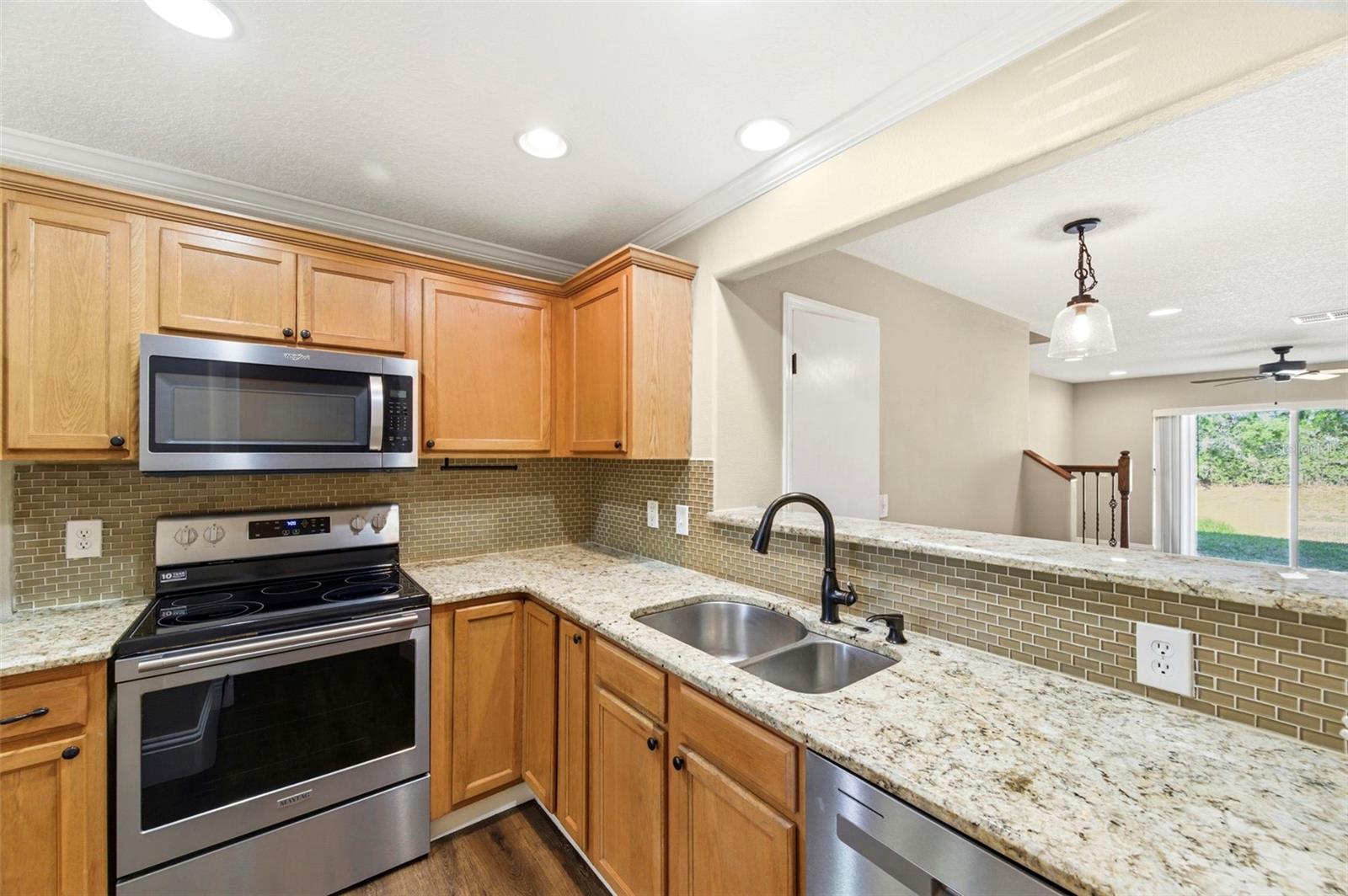 Image 16 of 55 For 6811 Dartmouth Hill Street