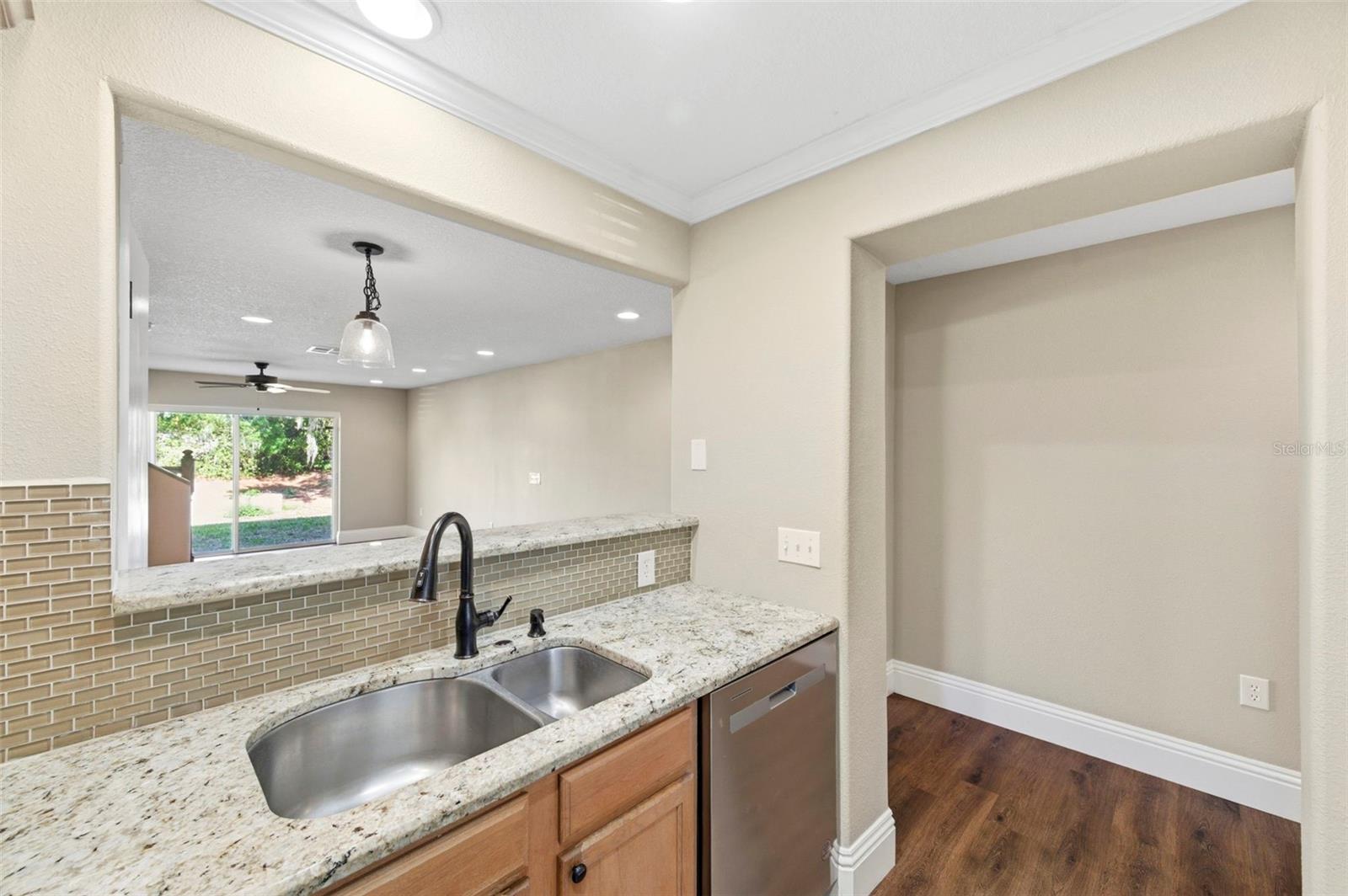 Image 19 of 55 For 6811 Dartmouth Hill Street