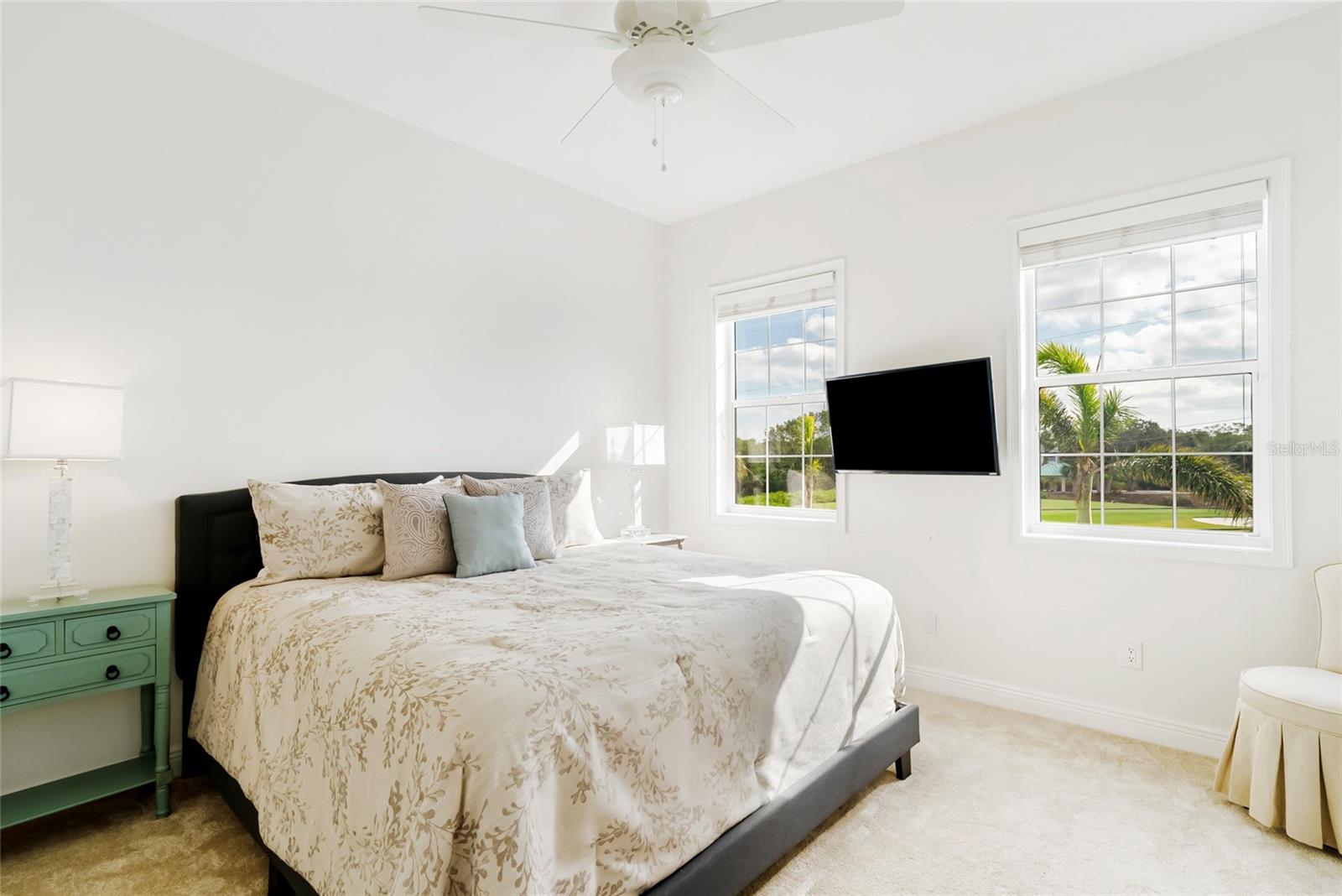 Image 39 of 77 For 356 Belleair Drive Ne