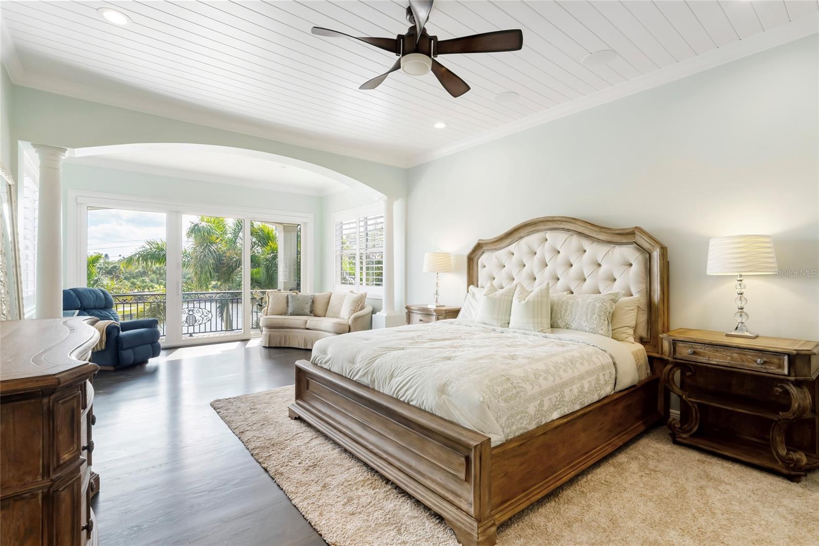 Image 5 of 77 For 356 Belleair Drive Ne