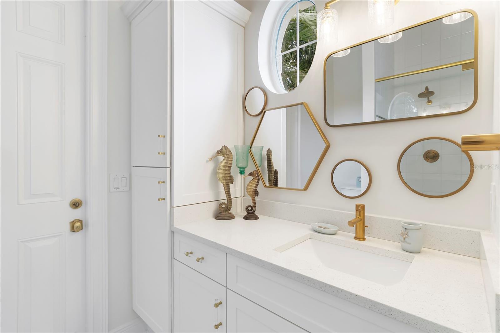 Image 55 of 77 For 356 Belleair Drive Ne