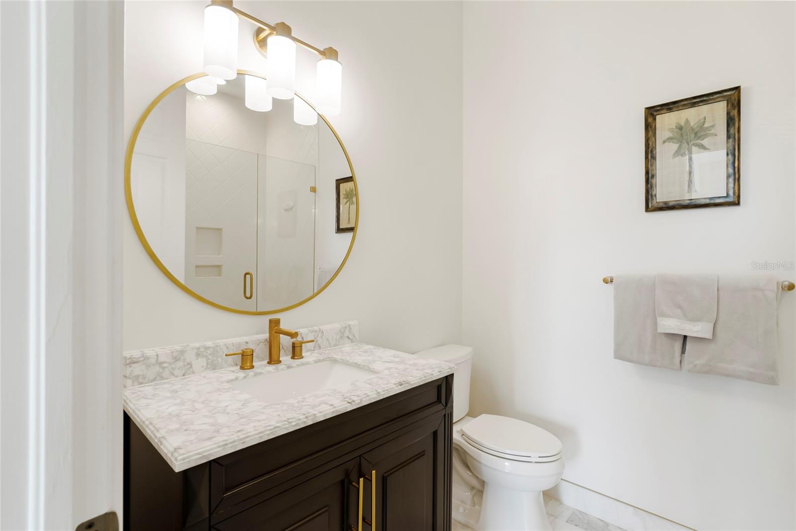 Image 58 of 77 For 356 Belleair Drive Ne