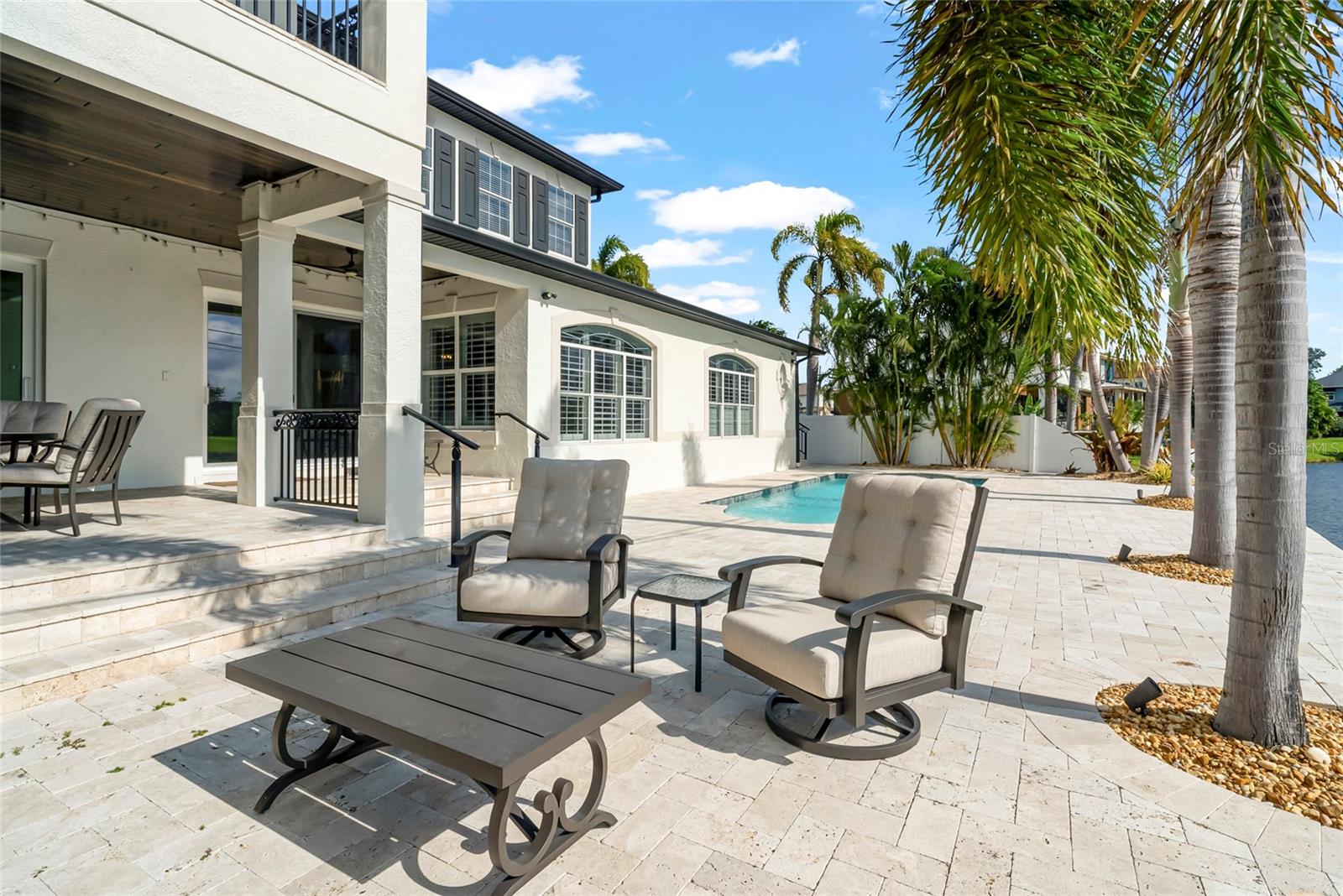 Image 68 of 77 For 356 Belleair Drive Ne