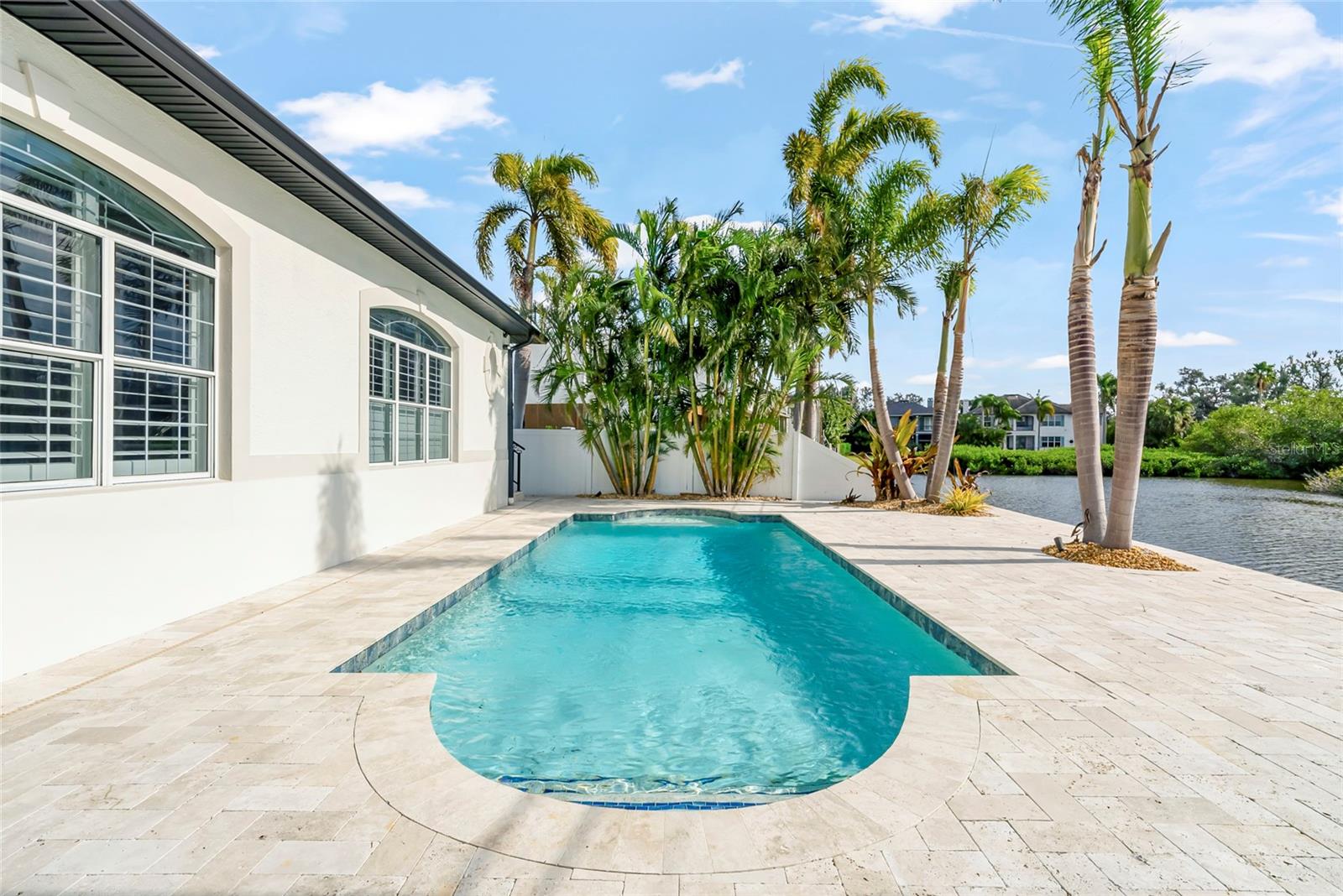 Image 70 of 77 For 356 Belleair Drive Ne