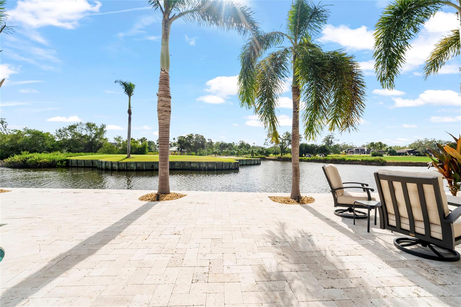 Image 71 of 77 For 356 Belleair Drive Ne