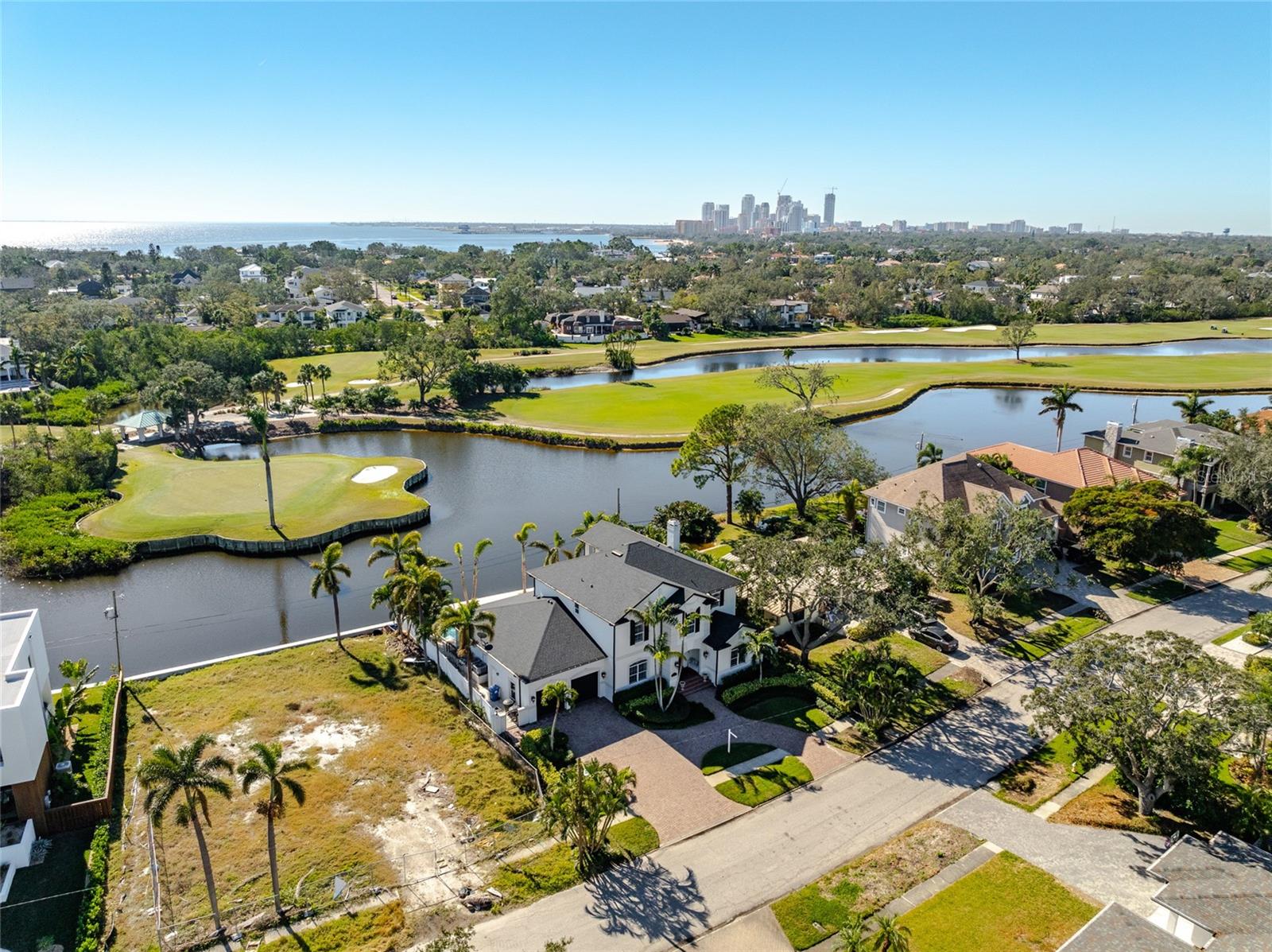 Image 76 of 77 For 356 Belleair Drive Ne