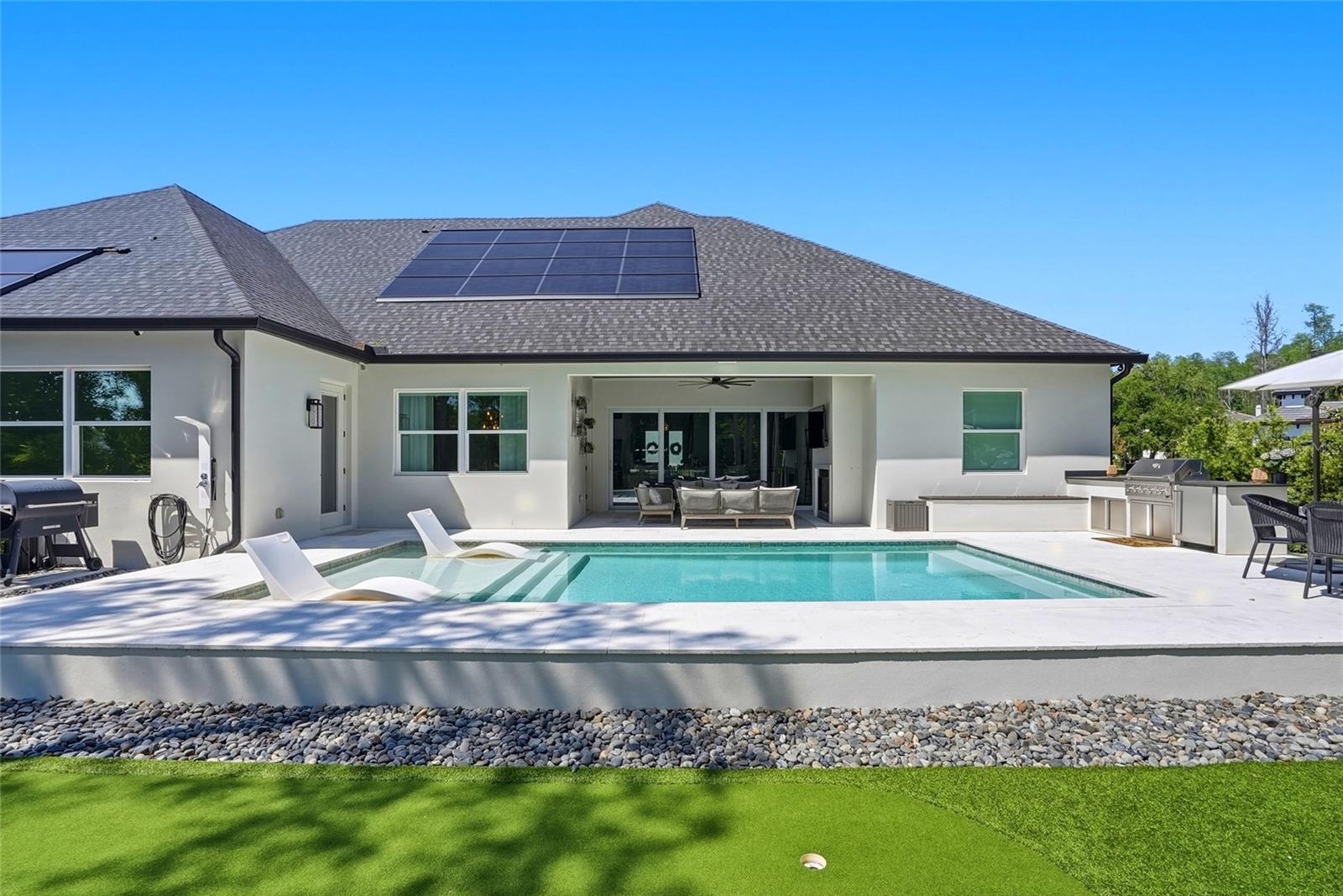 Listing photo id 64 for 3944 Cove Lake Place