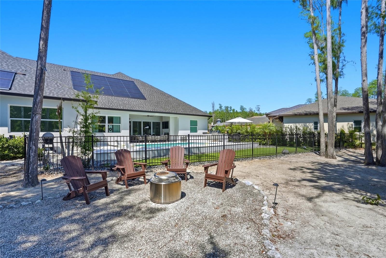 Listing photo id 70 for 3944 Cove Lake Place