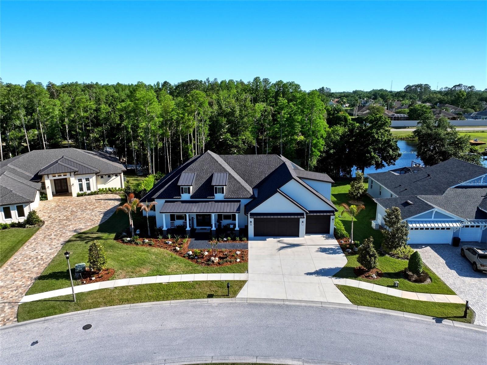 Listing photo id 73 for 3944 Cove Lake Place