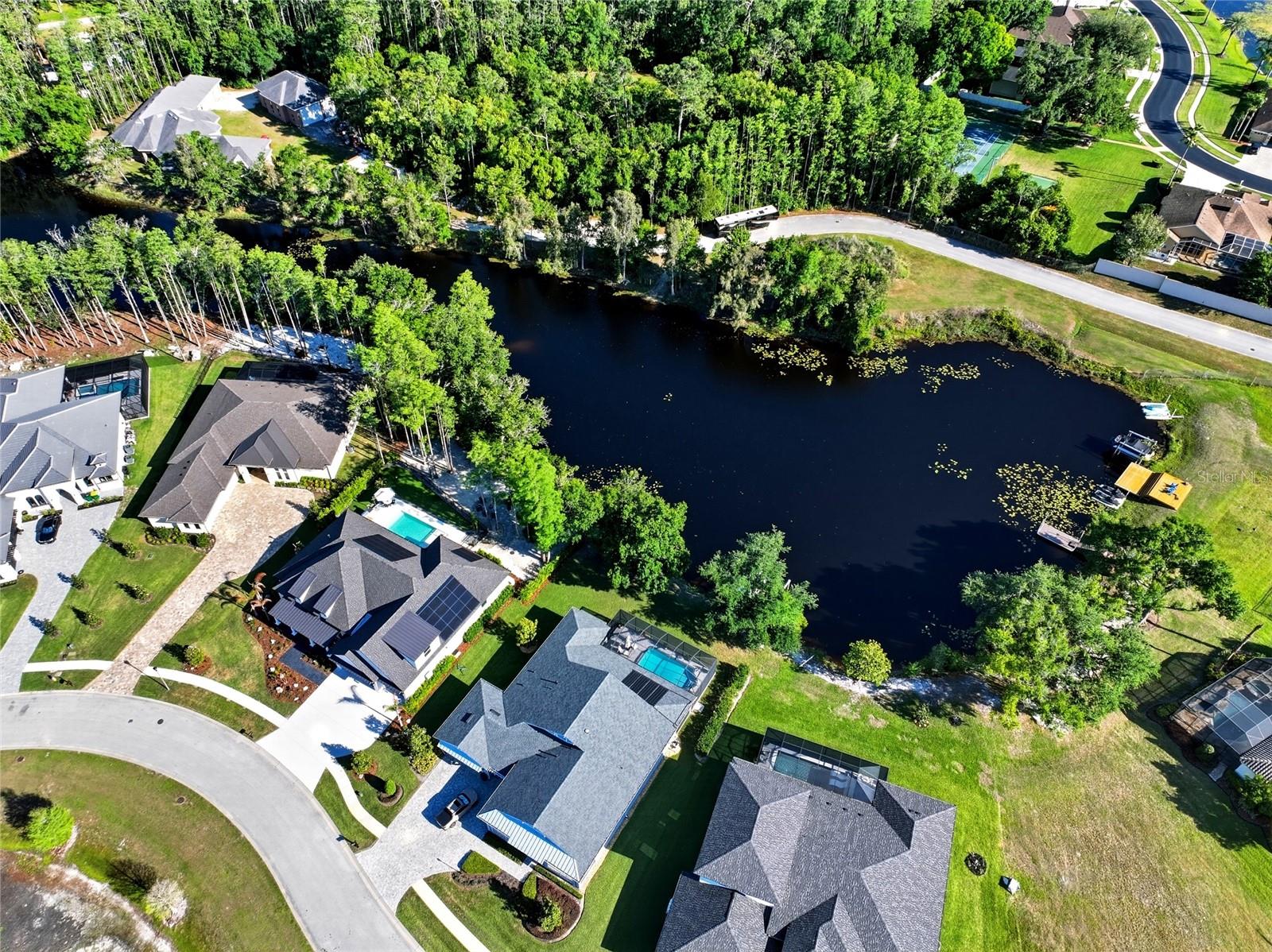 Listing photo id 77 for 3944 Cove Lake Place