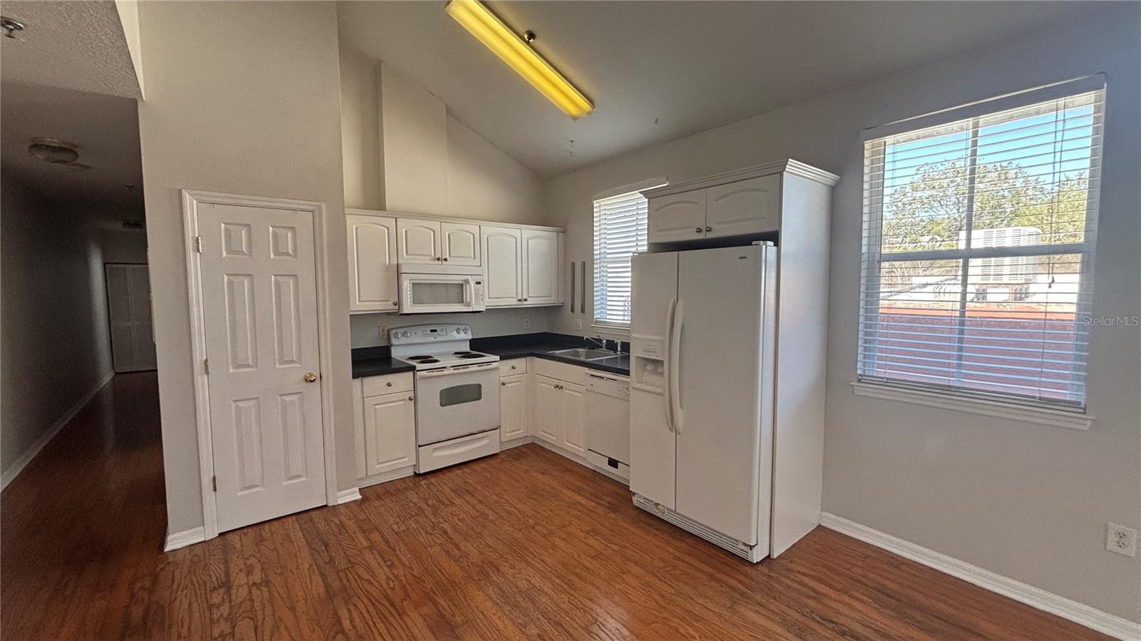 Image 6 of 18 For 1510 17th Street 4d