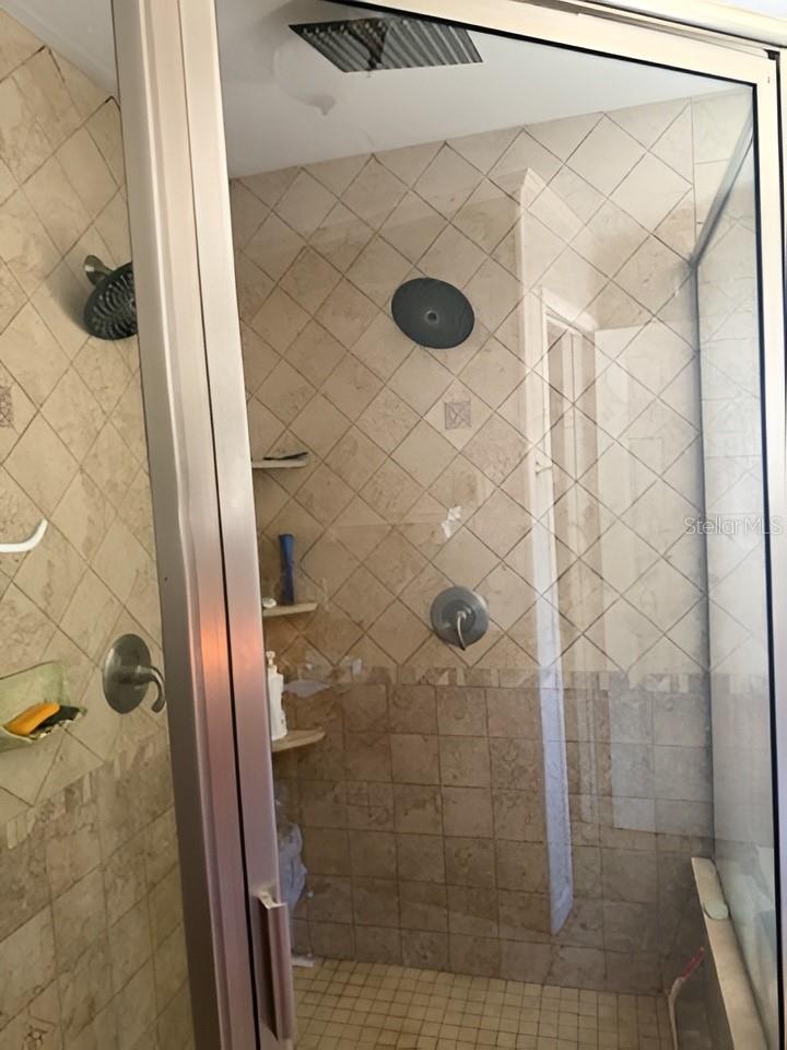 Image 5 of 18 For 101 Walker Drive