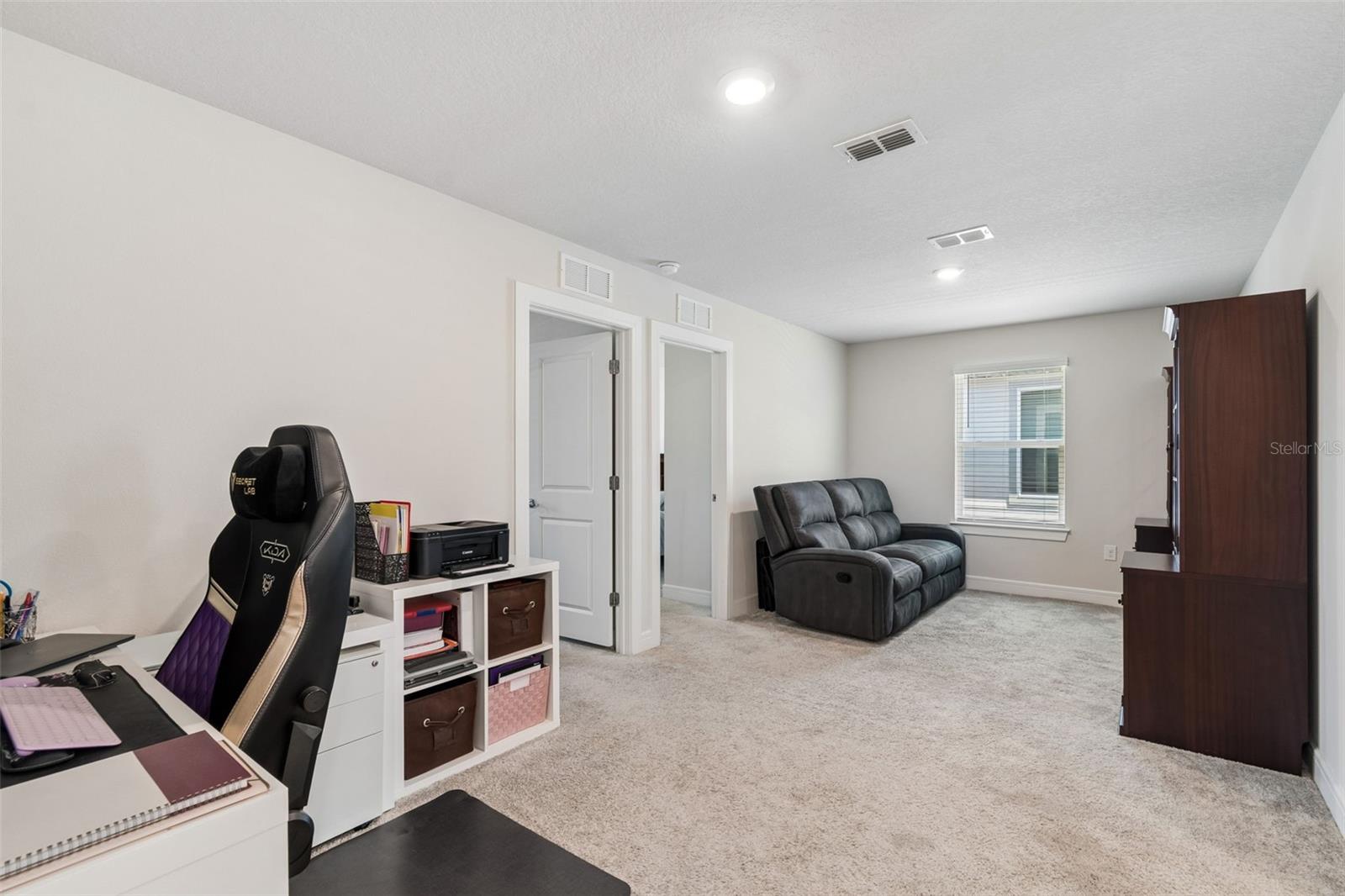 Image 28 of 67 For 6608 Ryestone Way