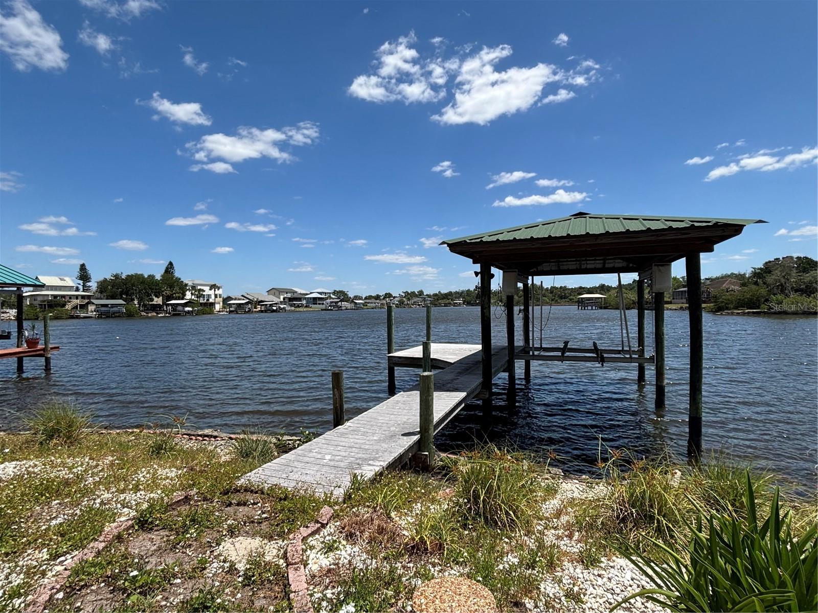 Image 4 of 8 For 9922 Alavista Drive