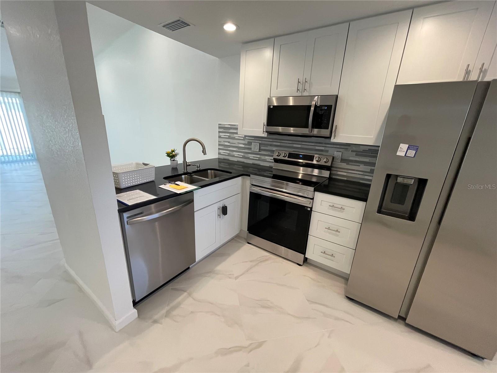 Image 6 of 11 For 1865 Orange Boulevard Way