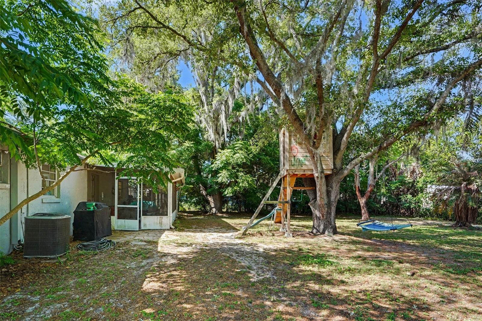 Image 29 of 31 For 444 Ashley Road