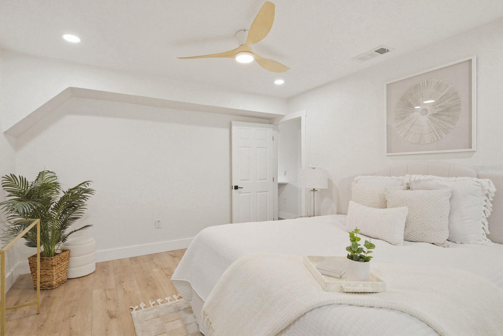 Image 20 of 34 For 4438 Wyoming Avenue