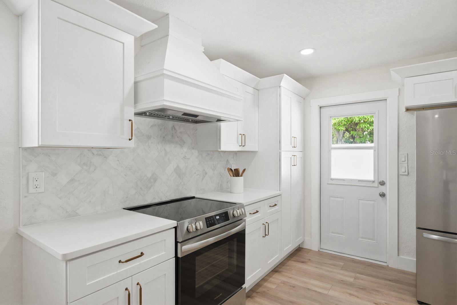 Image 4 of 34 For 4438 Wyoming Avenue