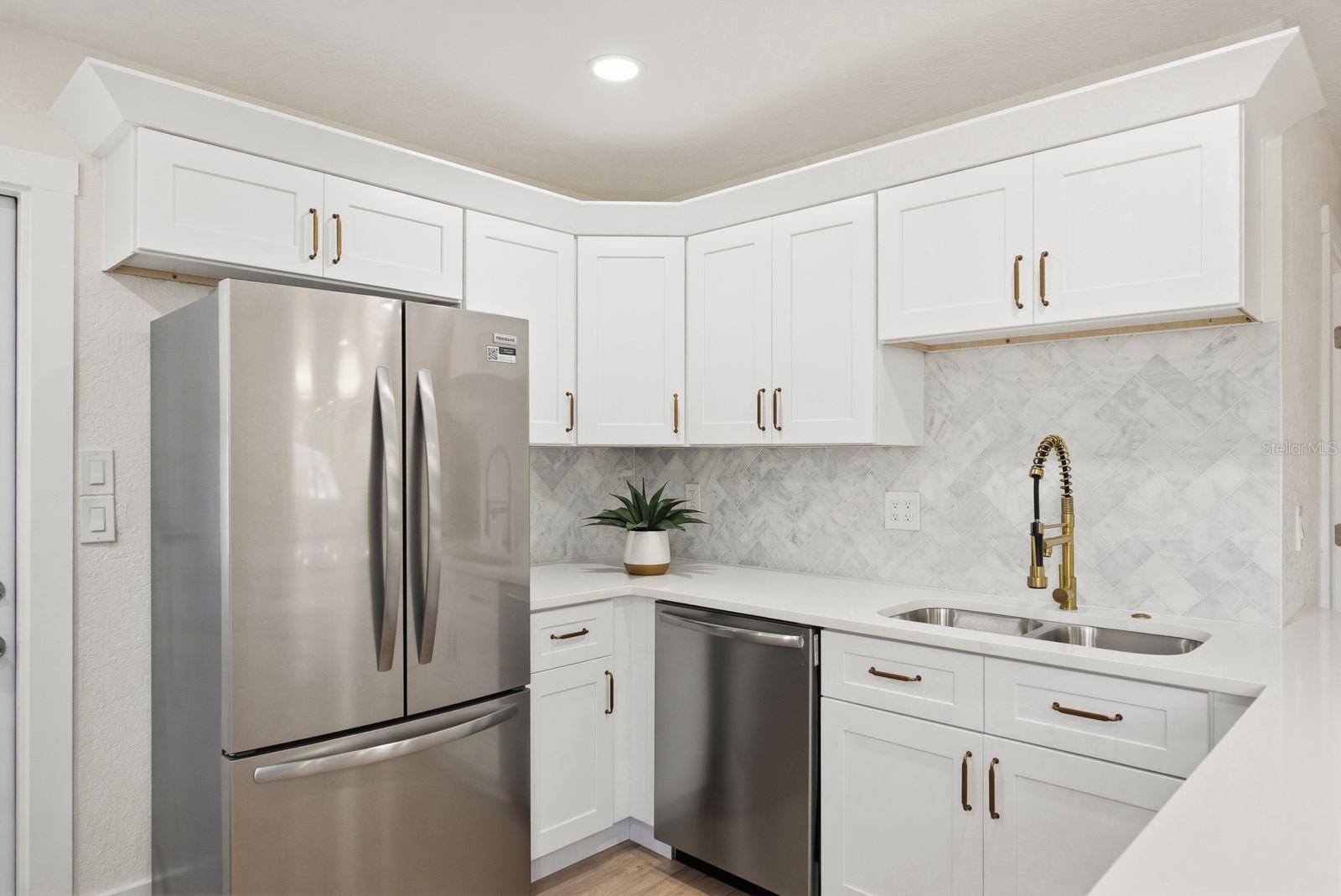 Image 5 of 34 For 4438 Wyoming Avenue