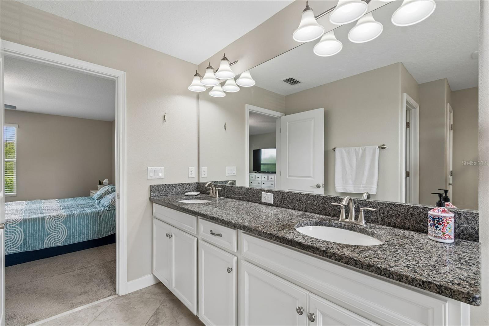 Image 40 of 68 For 32237 Watoga Loop