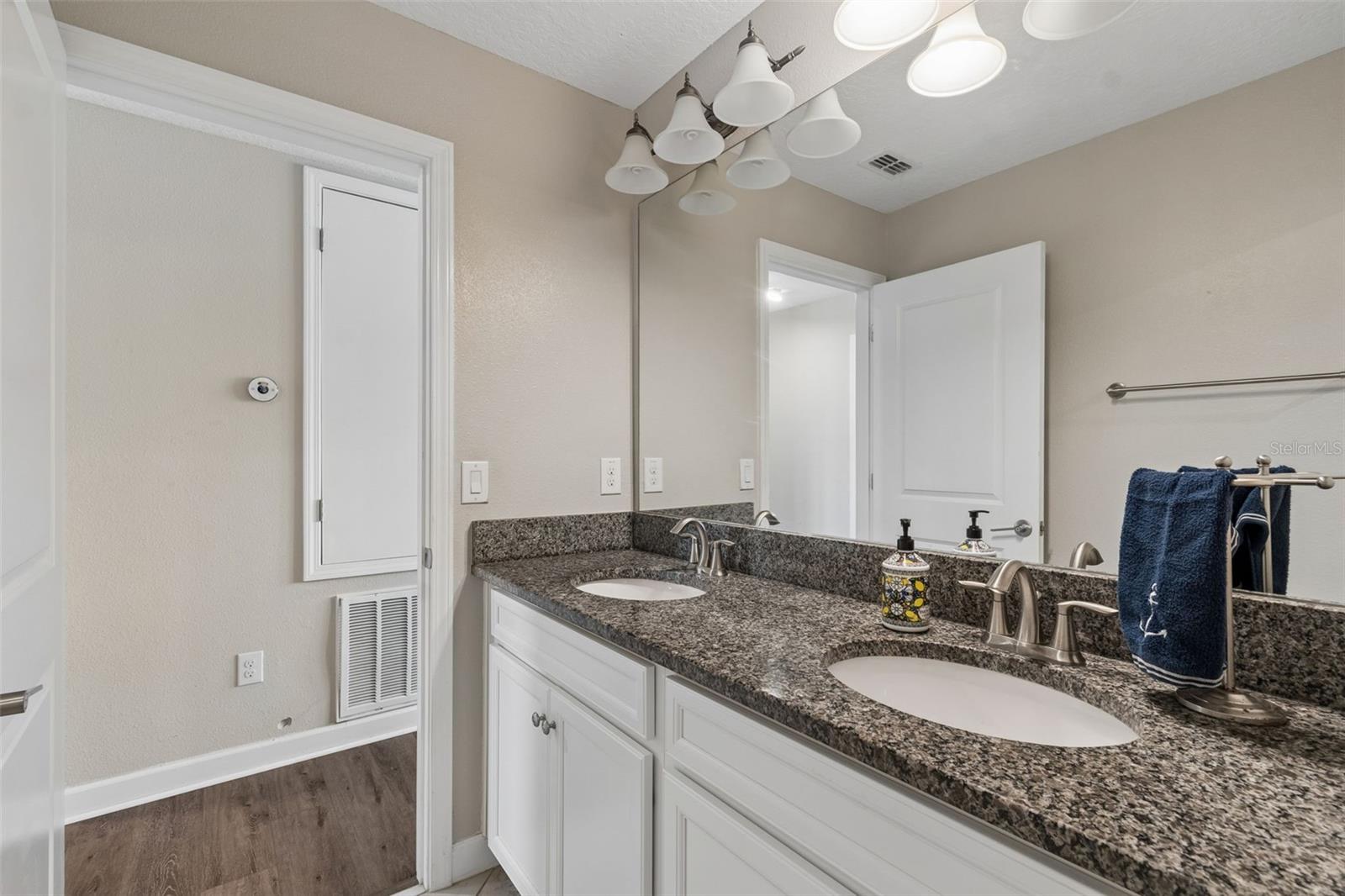 Image 48 of 68 For 32237 Watoga Loop