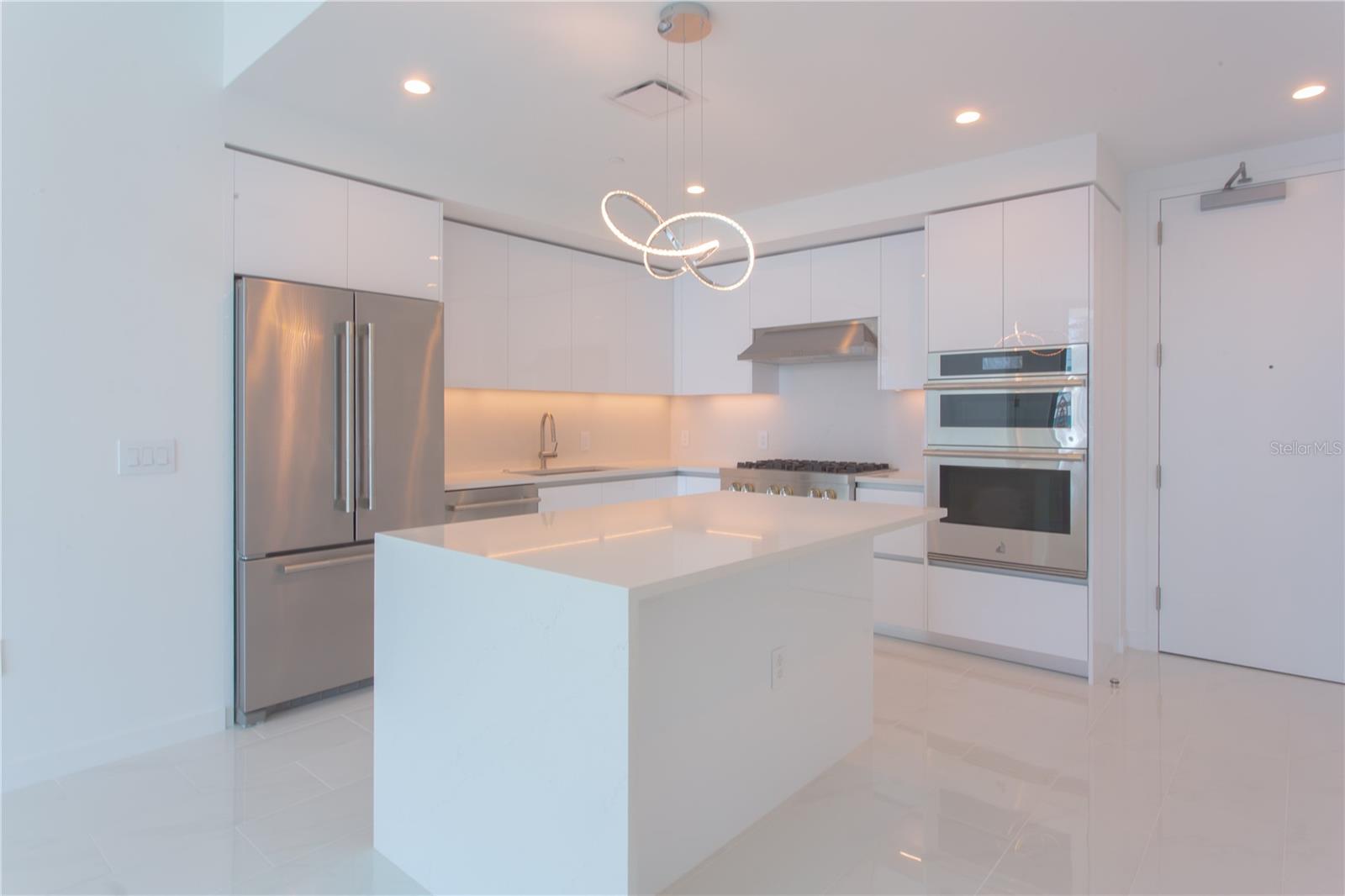 Image 3 of 24 For 400 Central Avenue 1806