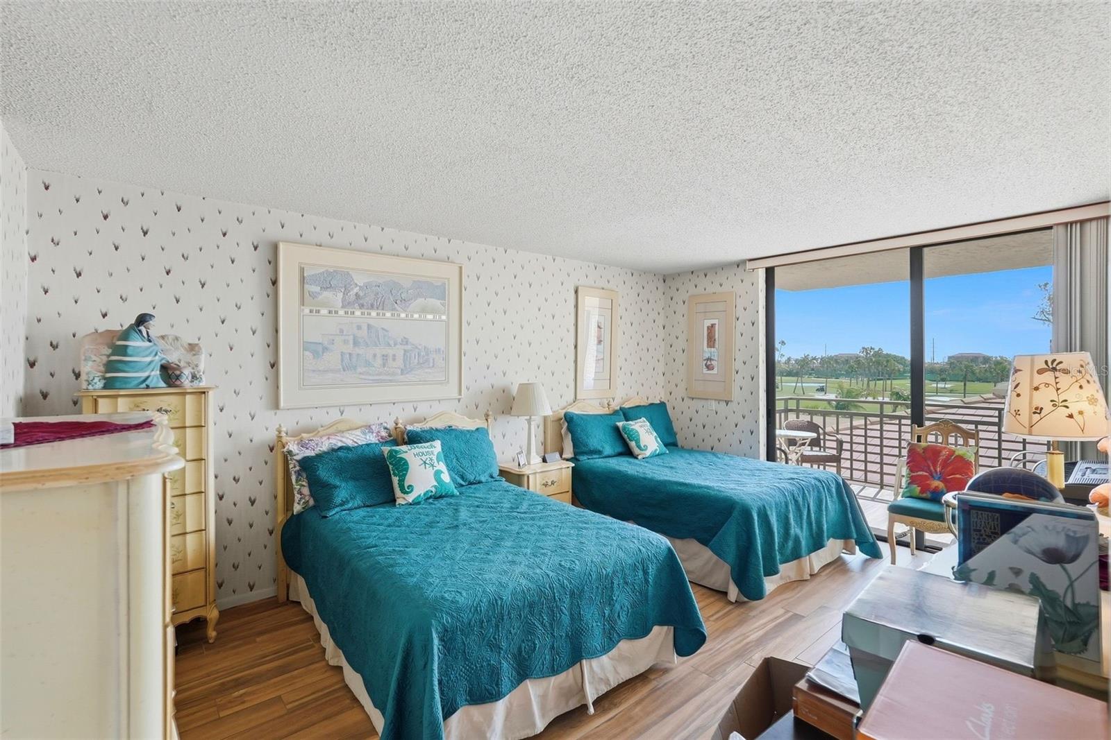 Image 13 of 25 For 6180 Sun Boulevard 307