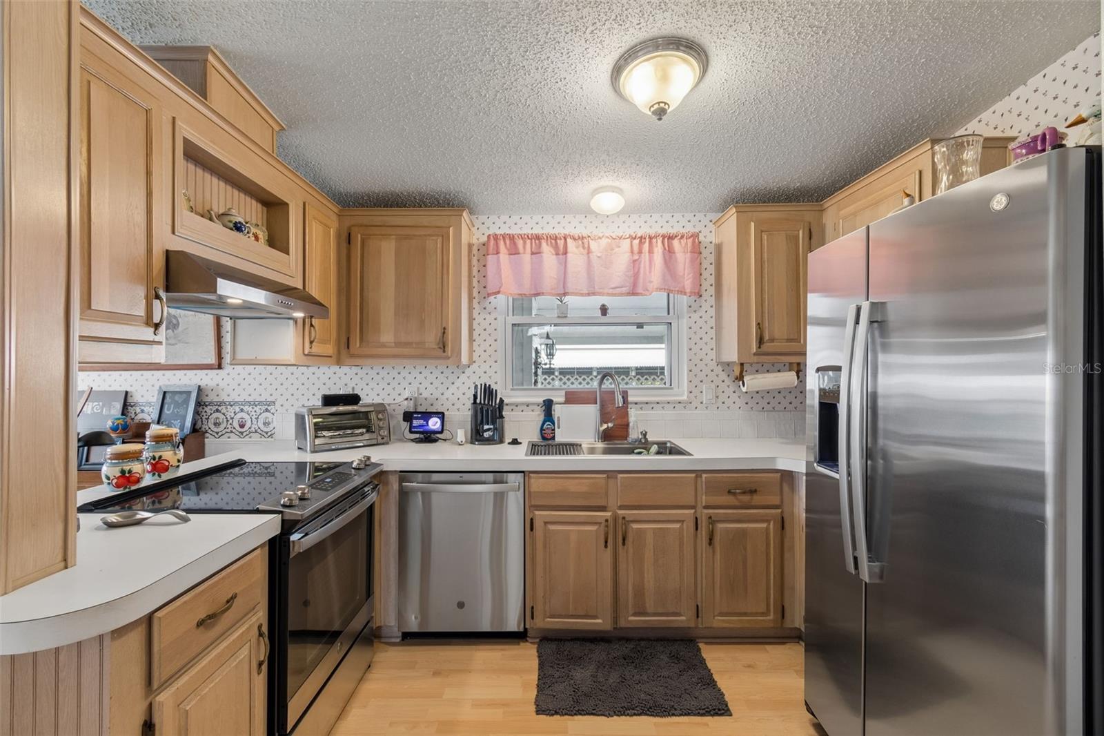 Image 10 of 34 For 14131 Delsilver Drive