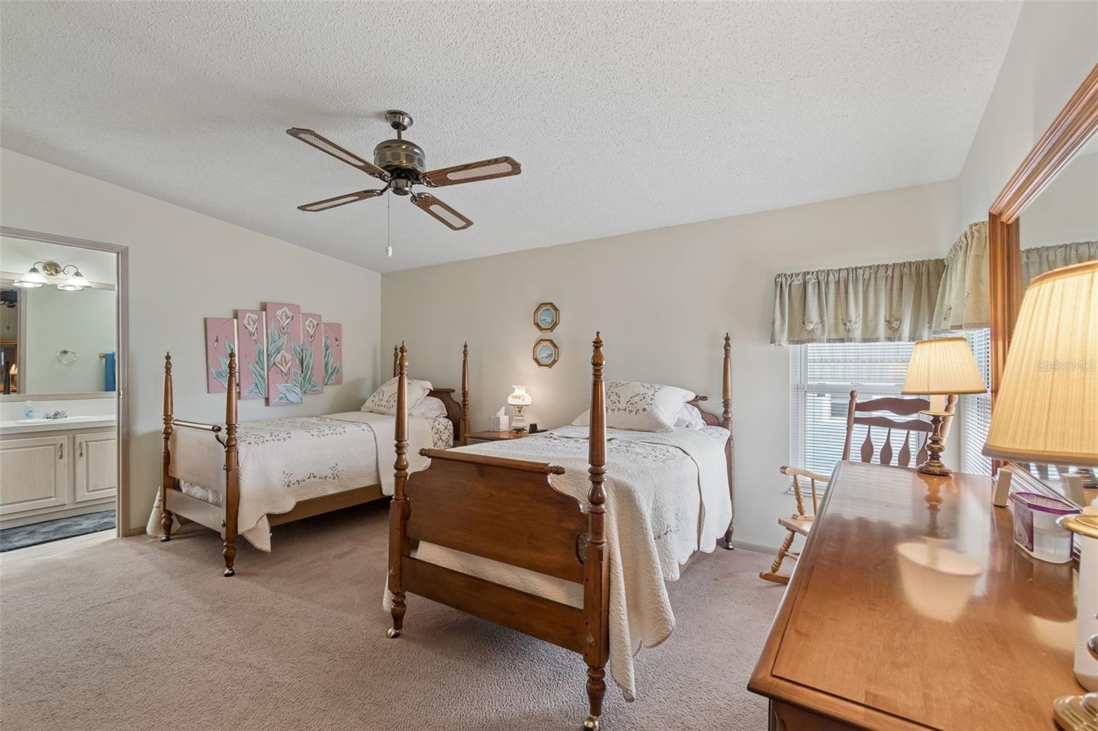 Image 25 of 34 For 14131 Delsilver Drive